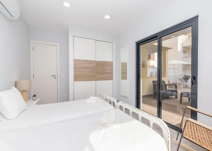 Daire Akisol Rocha Free