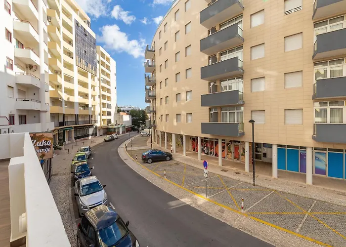 Daire Akisol Rocha Free *