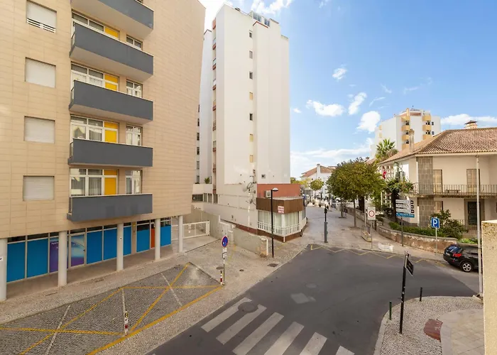 Akisol Rocha Free Daire